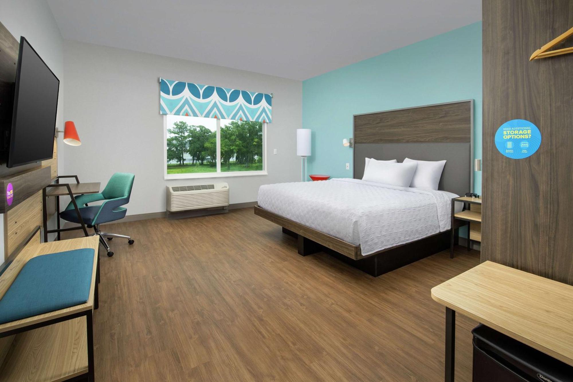 ทรู บาย ฮิลตัน เลคซิตี้ Hotel ภายนอก รูปภาพ